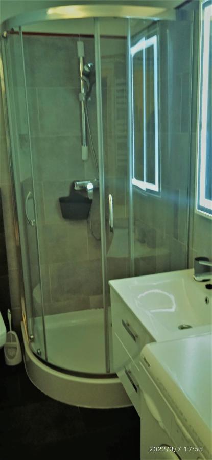 Florianska Newtown Apartment Krakow Bagian luar foto